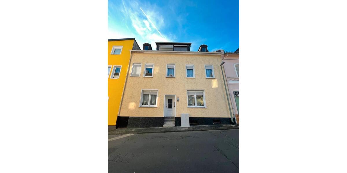 Reihenhaus Bad Ems - 7 Zimmer, 180 m&sup2;, 270.000&euro; | Angebot:26163684