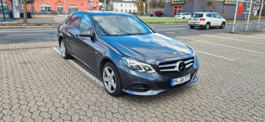 Mercedes-Benz E 300 297.000 km 9.500 &euro; Andernach 56626