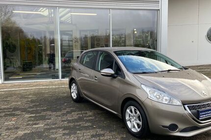Peugeot 208 77.615 km 6.950 € Nastätten 56355