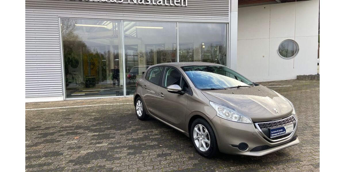 Peugeot 208 77.615 km 6.950 € Nastätten 56355
