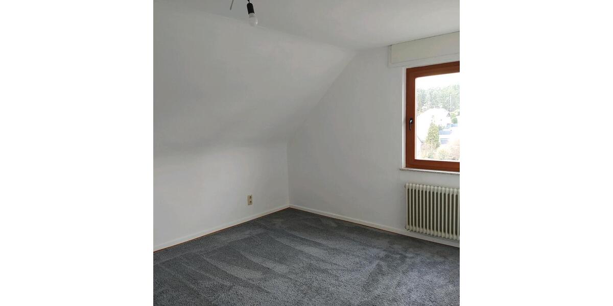 Einfamilienhaus Schönborn - 5 Zimmer, 130 m&sup2;, 800&euro; | Angebot:25099249