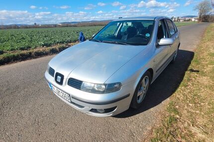 Seat Leon 236.069 km 2.749 &euro; Bendorf 56170
