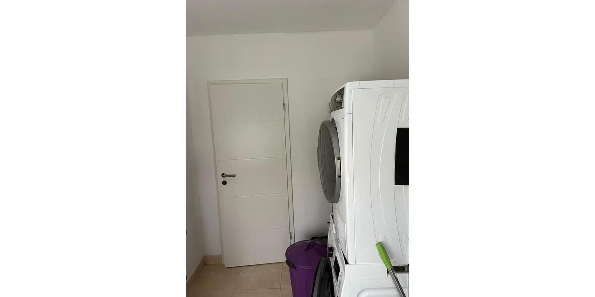 Großzügige 4-Zimmer-Terrassenwohnung mit ca. 90 m² Terrasse 4 zimmer