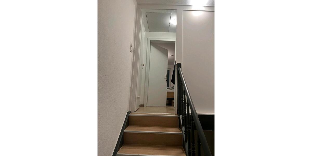 LAHNSTEIN-OBERLAHNSTEIN, Burgstr. 61, DG 2 ZKB mit EBK 2 zimmer