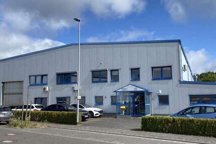 Halle in Dörth 1.890.000 € 1501 m² zimmer