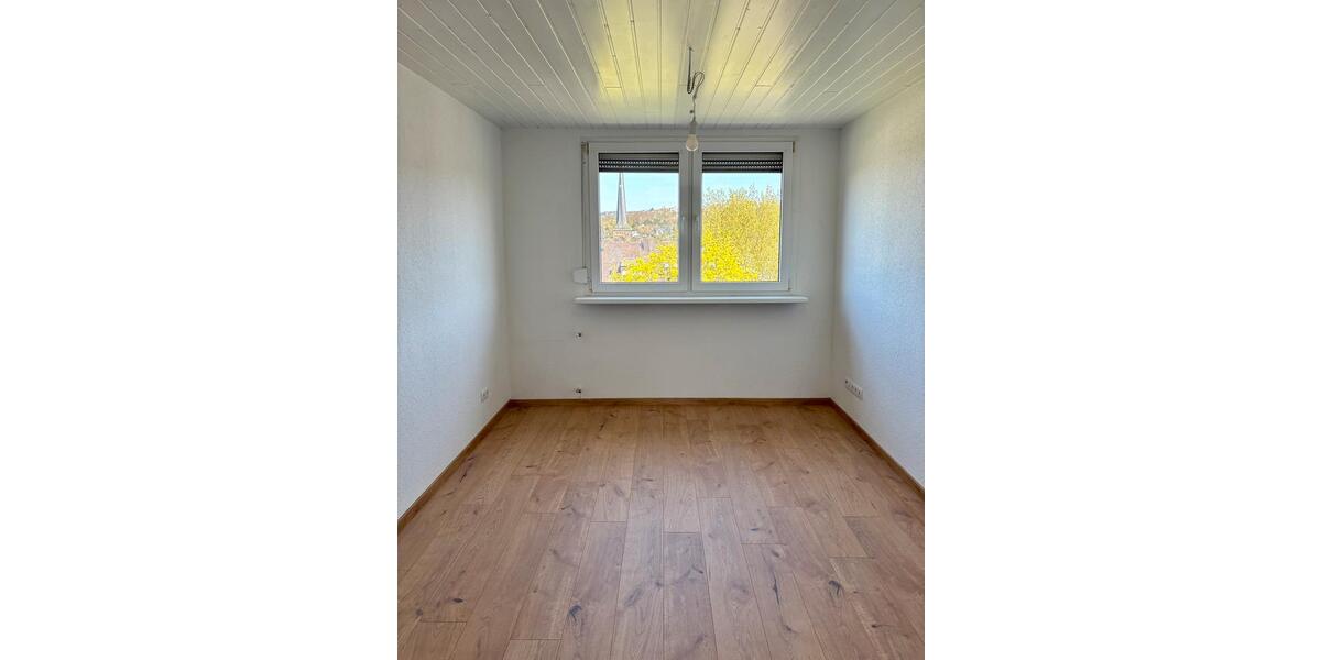 Dachgeschoßwohnung Koblenz Bisholder - 3 Zimmer, 80 m&sup2;, 930&euro; | Angebot:26094444