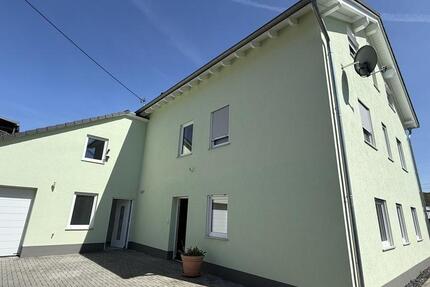 Wohnung Urmitz - 3 Zimmer, 90 m&sup2;, 1.050&euro; | Angebot:26339550