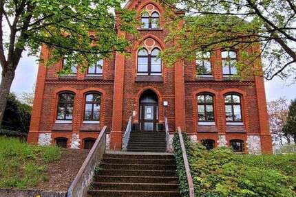 Wohnen mit Geschichte - außergewöhnliche Architektenwohnung mit Weitblick u. Dachterrasse 4 zimmer