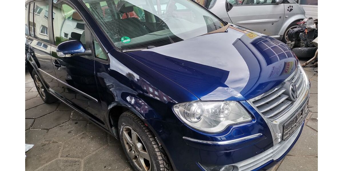 VW Touran 236.700 km 3.950 &euro; Koblenz 56072