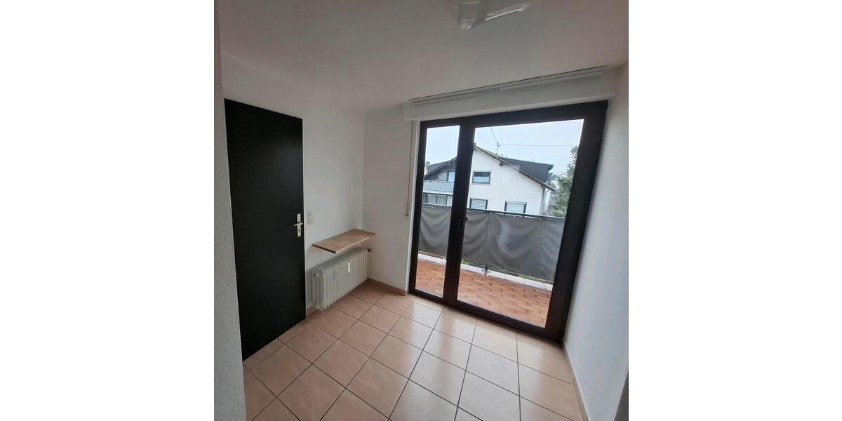 Dachgeschoßwohnung Bendorf - 3 Zimmer, 83 m&sup2;, 740&euro; | Angebot:25750546