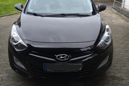 Hyundai i30 93.000 km 7.900 &euro; Koblenz 56068
