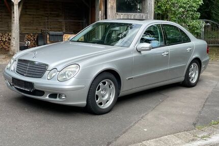 Mercedes E 200