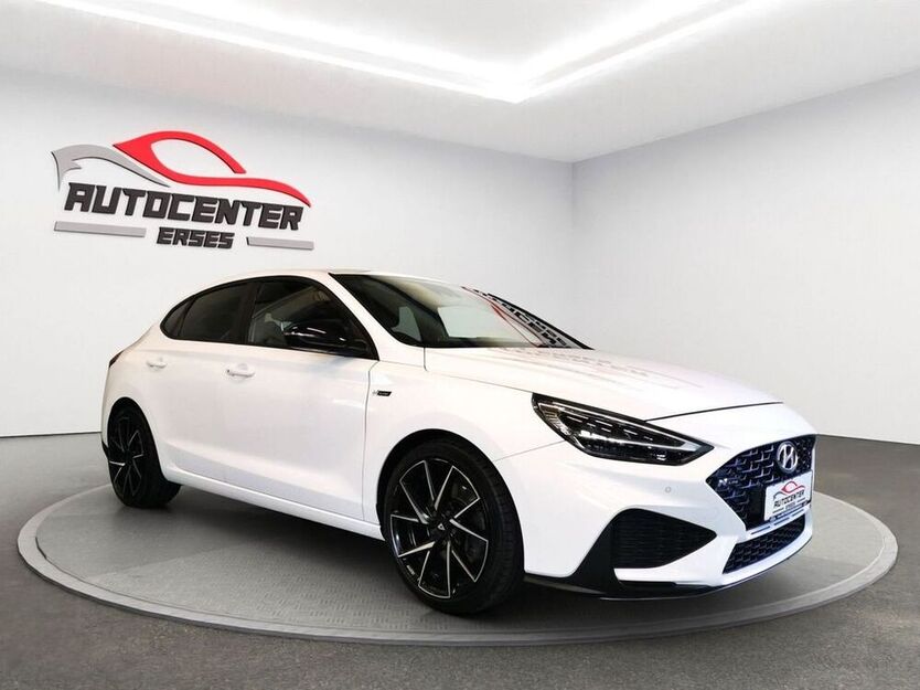 i30