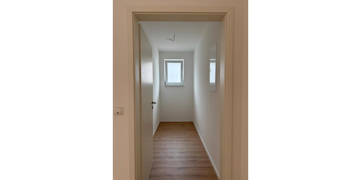 Erdgeschoßwohnung Großmaischeid - 4 Zimmer, 111 m&sup2;, 1.500&euro; | Angebot:26647780