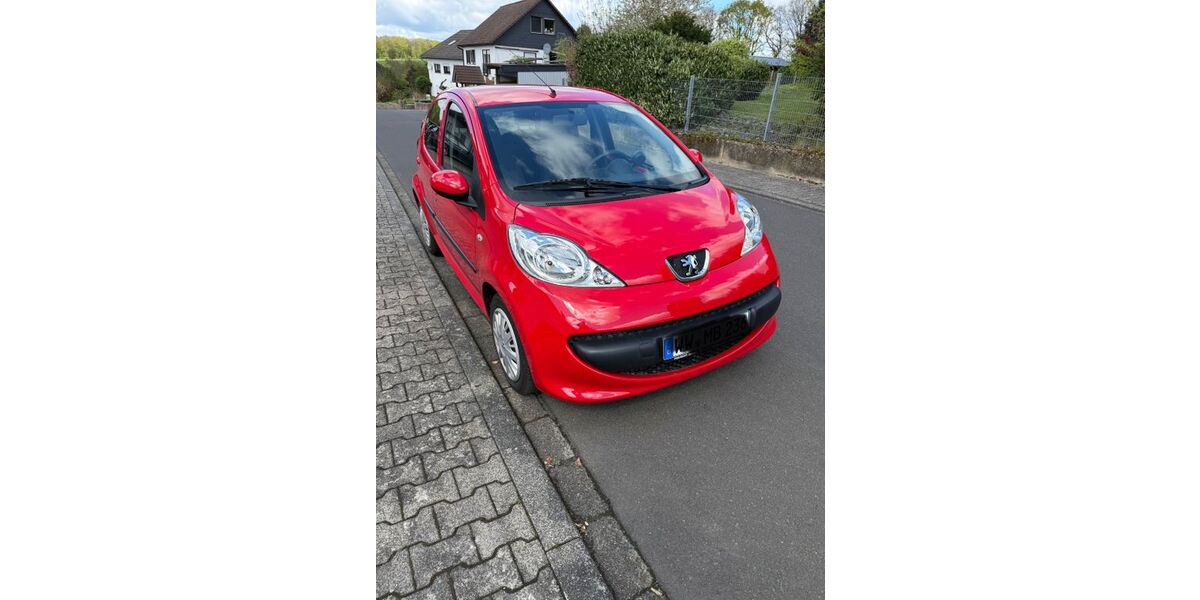 Peugeot 107 40.000 km 3.333 &euro; Selters 56242