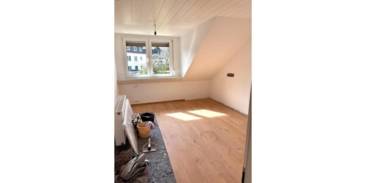 Dachgeschoßwohnung Koblenz Bisholder - 3 Zimmer, 80 m&sup2;, 930&euro; | Angebot:26094444