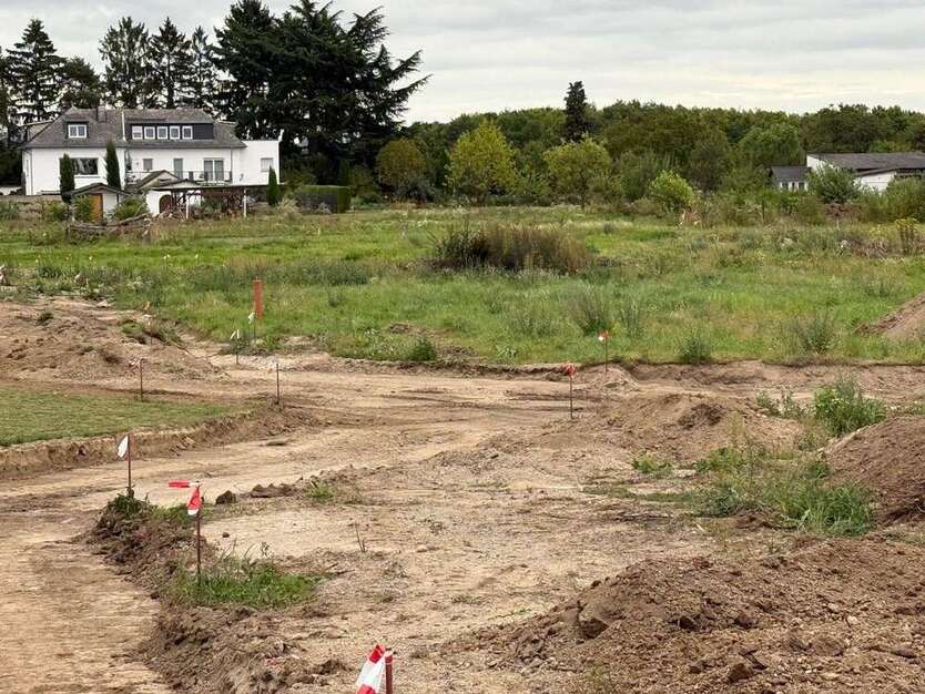 Grundstück zu verkaufen in Urmitz 171.600 € 390 m² zimmer