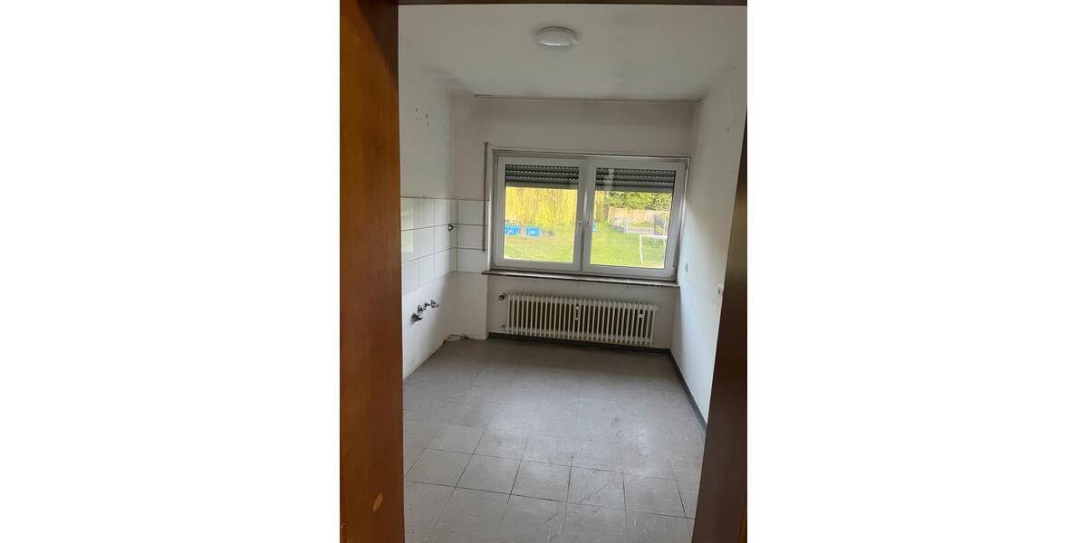 Etagenwohnung Neuwied Feldkirchen - 4 Zimmer, 82 m&sup2;, 800&euro; | Angebot:26357969