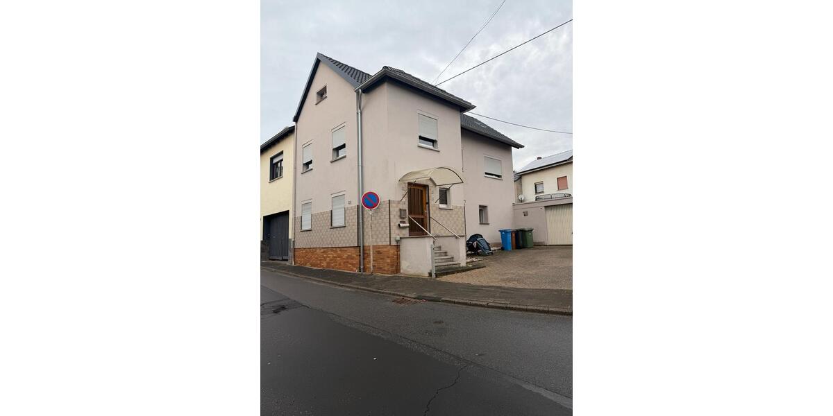 Haus zu Vermieten in Heimbach-Weis 4 zimmer