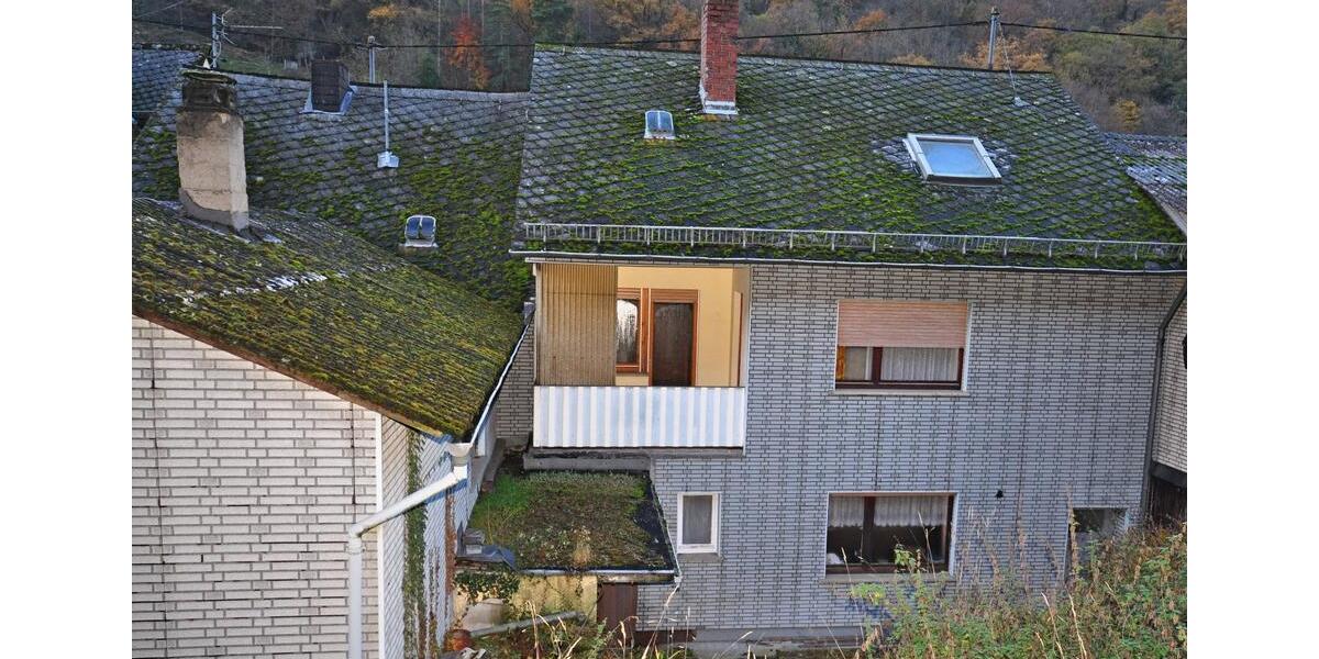 Reihenhaus Singhofen - 8 Zimmer, 145 m&sup2;, 99.000&euro; | Angebot:26572785