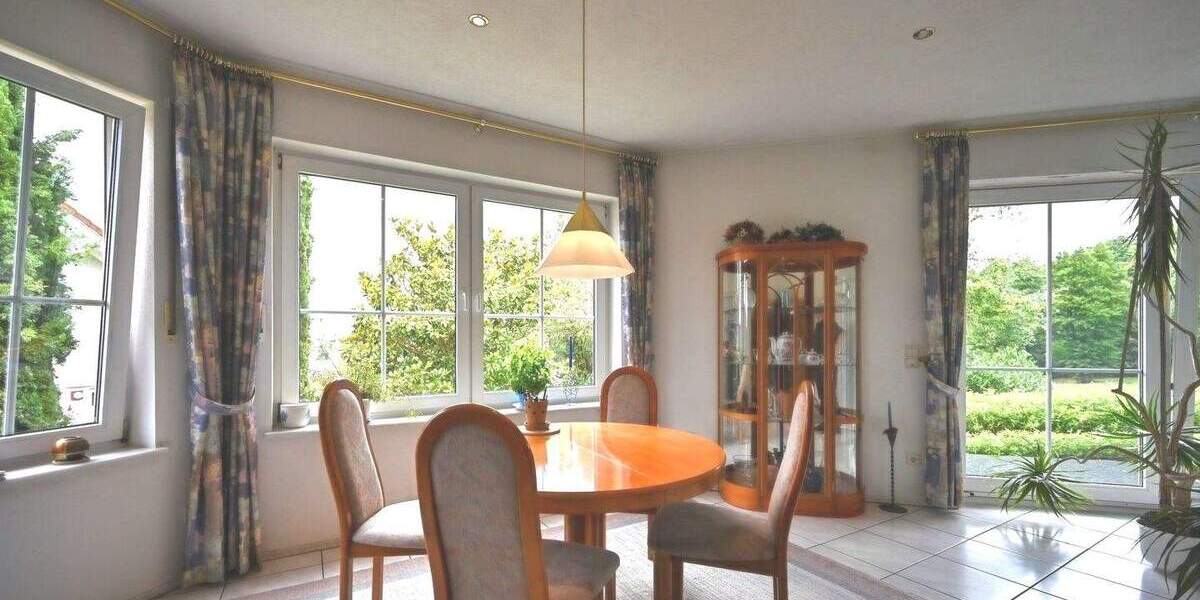 Einfamilienhaus mit lebenslangem Wohnrecht! 7 zimmer