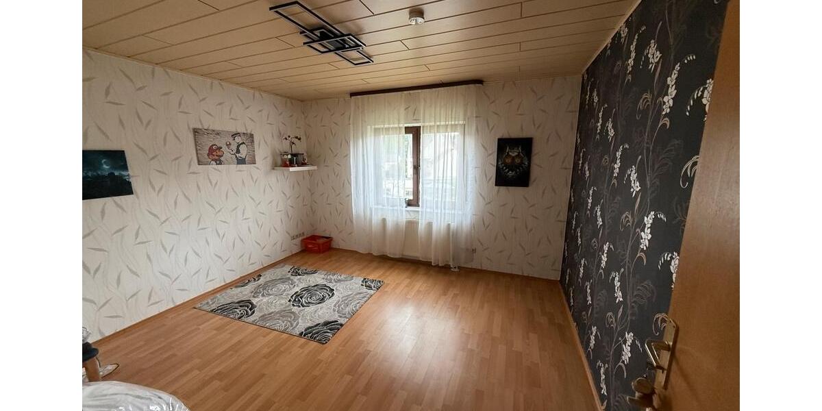 Einfamilienhaus Gückingen - 6 Zimmer, 136 m&sup2;, 330.000&euro; | Angebot:27002023