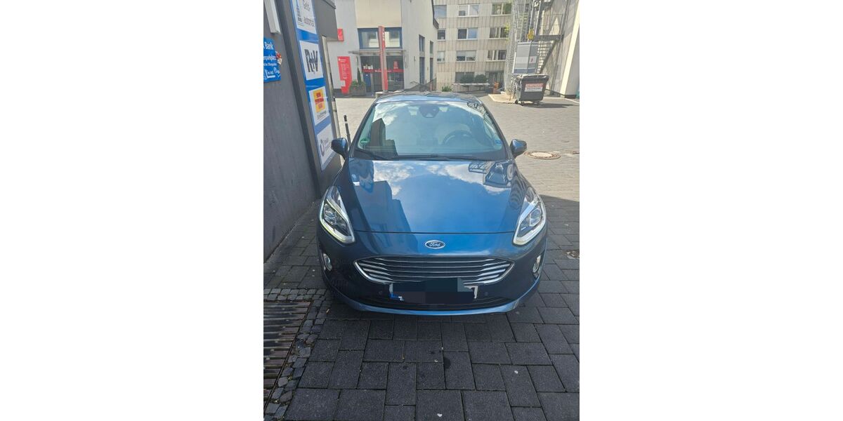 Ford Fiesta 87.300 km 9.400 € Vallendar 56179