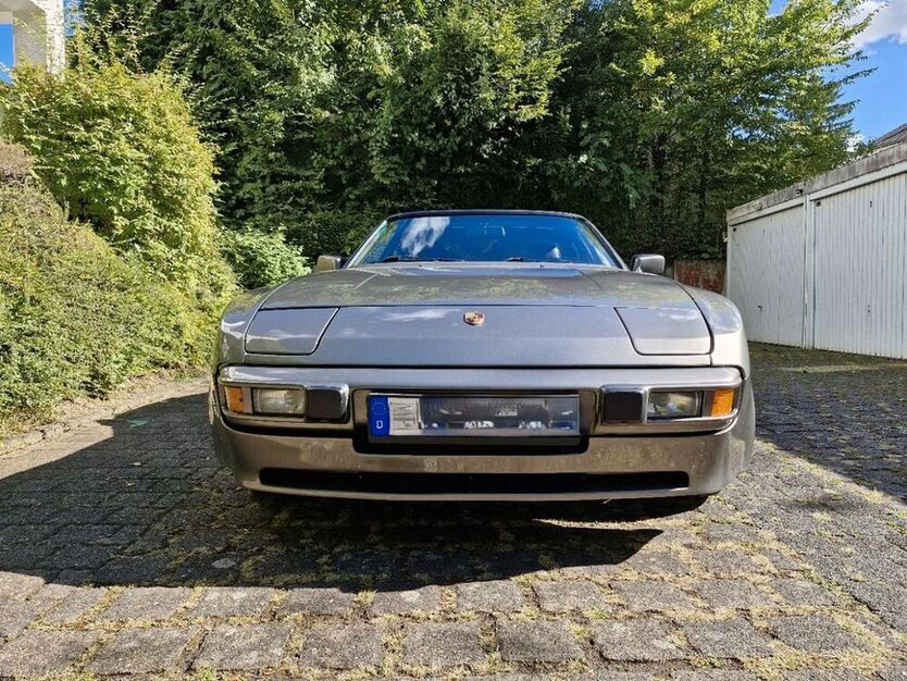 944