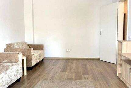 Frisch möblierte 2-Zimmer Wohnung mit großem Balkon und EBK 2 zimmer