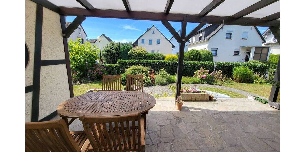 Einfamilienhaus Montabaur / Horressen Horressen - 7 Zimmer, 206 m&sup2;, 369.000&euro; | Angebot:25691809