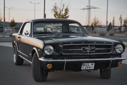 Ford Mustang 97.000 km 34.499 € Koblenz 56068