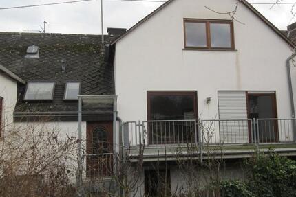 Haus Koblenz Bisholder - 7 Zimmer, 205 m&sup2;, 474.000&euro; | Angebot:27024310
