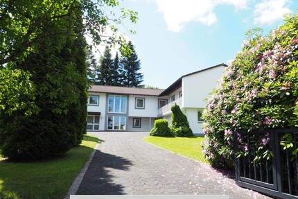 Haus Ransbach-Baumbach Baumbach - 8 Zimmer, 245 m&sup2;, 495.000&euro; | Angebot:25729654