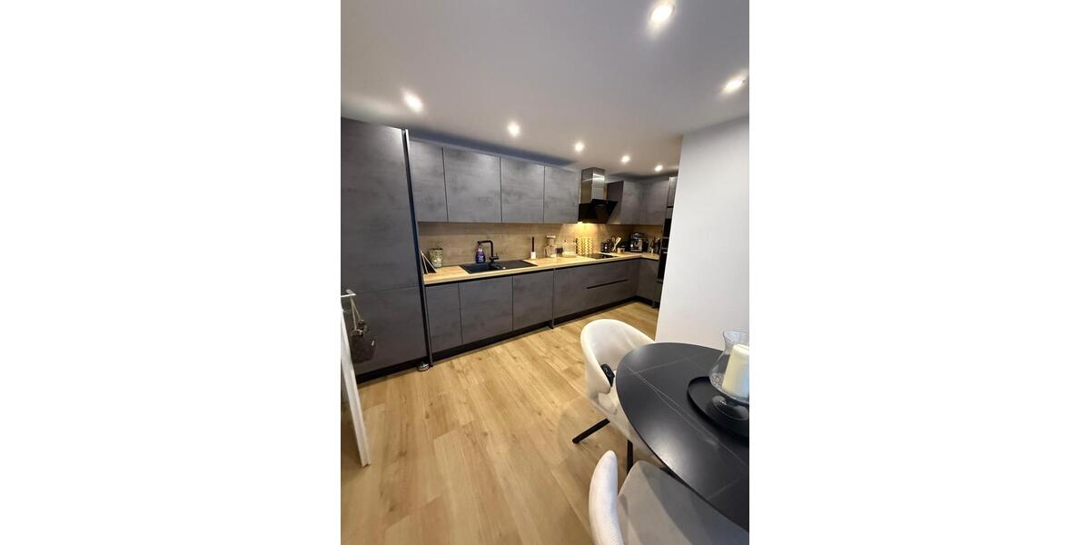 Reihenhaus Neuwied - 5 Zimmer, 180 m&sup2;, 1.500&euro; | Angebot:25992056