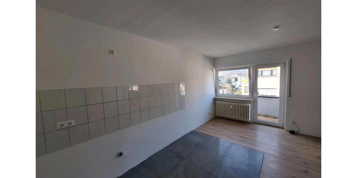 Etagenwohnung Lahnstein - 3 Zimmer, 110 m&sup2;, 225.000&euro; | Angebot:25612266