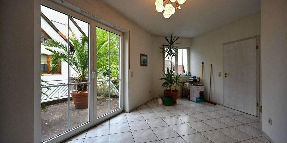 Einfamilienhaus Neuwied Heimbach-Weis - 7 Zimmer, 221 m&sup2;, 399.000&euro; | Angebot:25686139