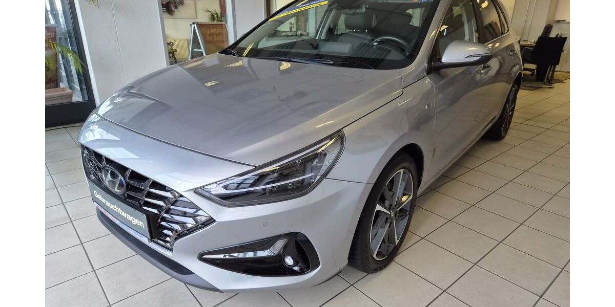 Hyundai i30 26.460 km 22.700 &euro; Mülheim-Kärlich 56218