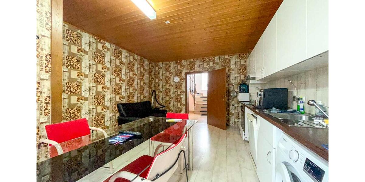 Schönes Wohnhaus in Himmighofen für 298.000 Euro zu verkaufen 7 zimmer