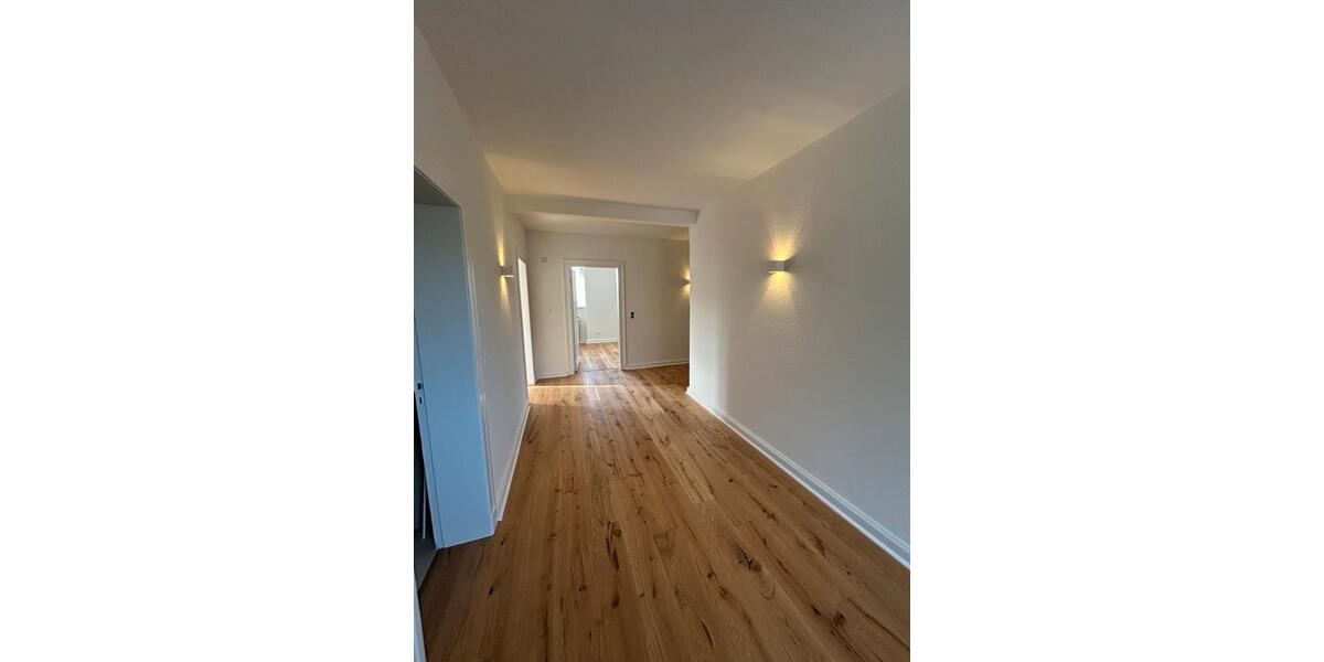 großzügige, kernsanierte 4- Zi.whg. im hist. Forstgut bei Koblenz 4 zimmer