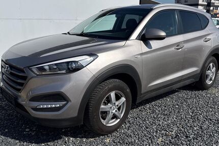 Hyundai TUCSON 108.000 km 13.490 &euro; Mülheim Kärlich bei Koblenz 56218