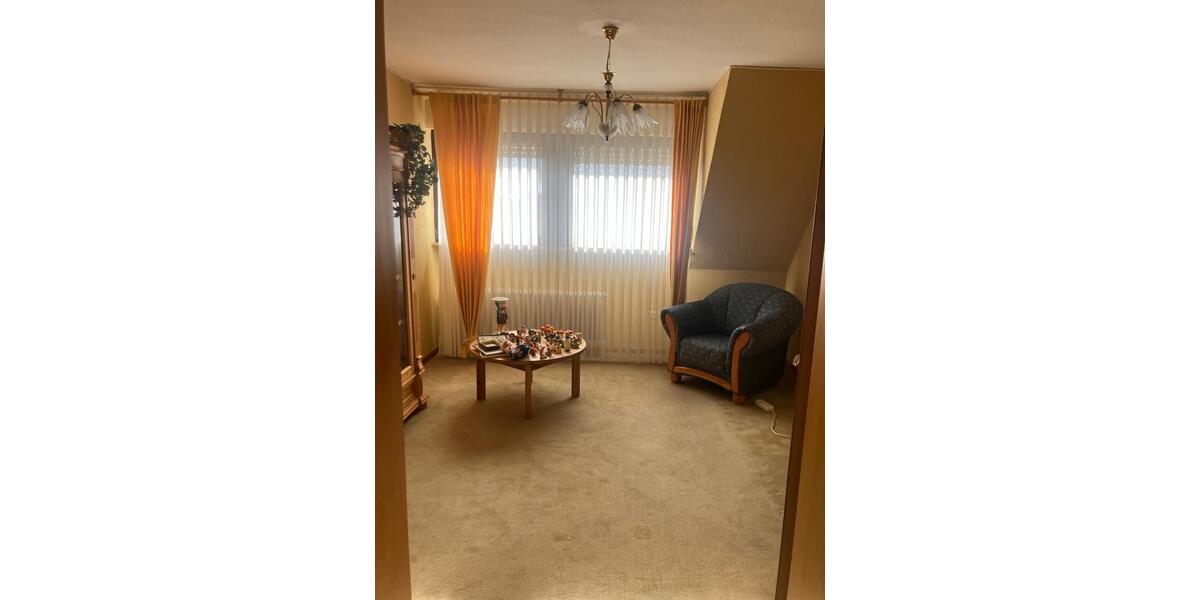 Alleinstehendes Einfamilienhaus in ruhiger Lage mit Garten 13 zimmer