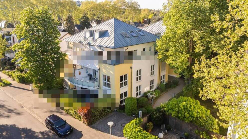 Eleganz trifft Rheinblick - Eigentumswohnung mit 3 Zimmern - Wohnen auf dem Oberwerth!