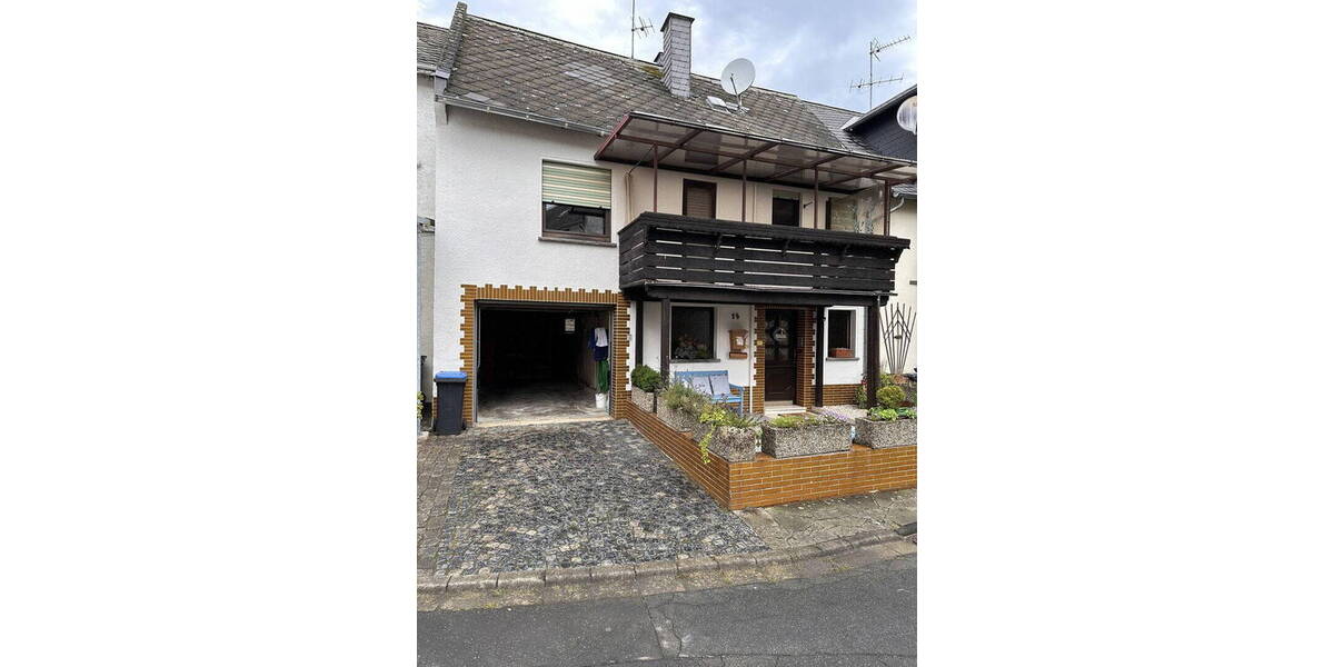 Einfamilienhaus Kollig - 3 Zimmer, 90 m&sup2;, 975&euro; | Angebot:26188597