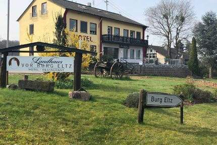 Gewerbeobjekt Wierschem - 1 Zimmer, 459.000&euro; | Angebot:25032981