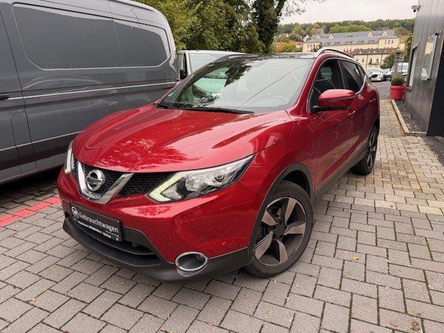 Nissan Qashqai 68.000 km 15.980 € Diez 65582
