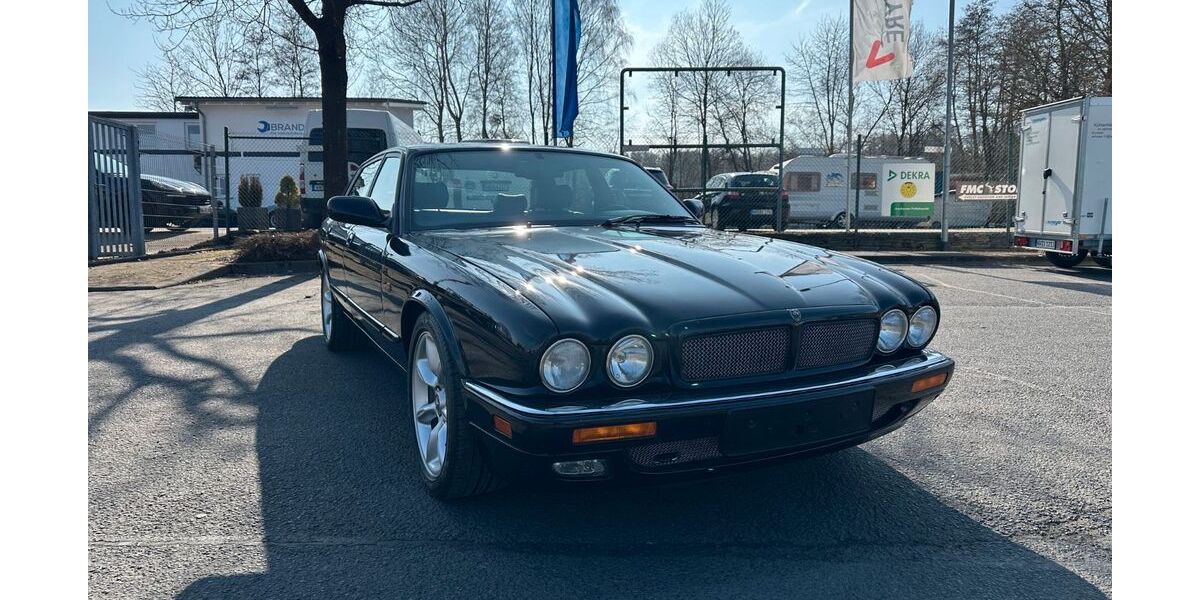 Jaguar XJR 133.280 km 15.990 &euro; Niederelbert 56412