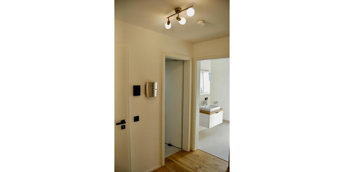 Etagenwohnung Urmitz - 2 Zimmer, 61 m&sup2;, 810&euro; | Angebot:26415488