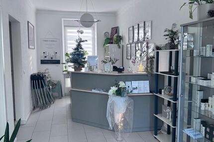 Schöne Räume für Beauty-Dienstleistungen zimmer