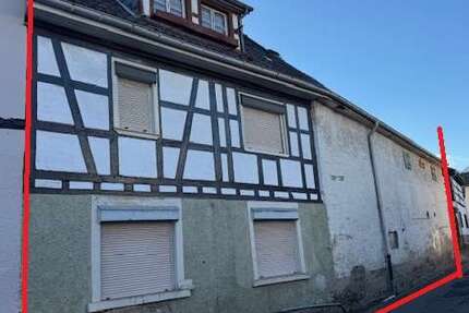 Haus zum Kaufen in Neuwied Rodenbach 120.000 € 100 m² 7 zimmer