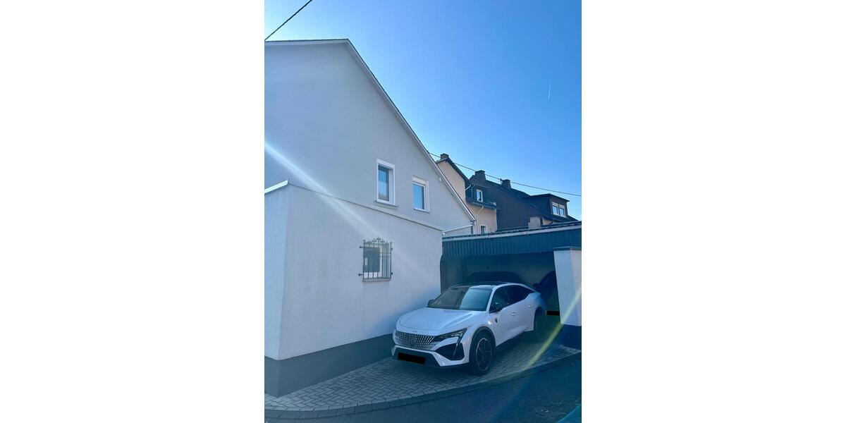 Einfamilienhaus Leutesdorf - 8 Zimmer, 210 m&sup2;, 420.000&euro; | Angebot:26235125